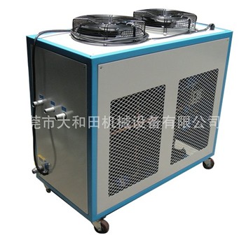 別看【小型冷水機】小,自然給你更多，滾輪模溫機，極冷極熱模溫機