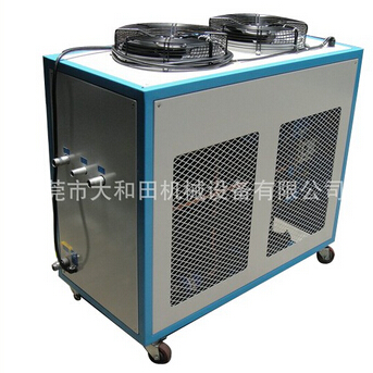 【小型冷水機】標(biāo)準的節(jié)能設(shè)備