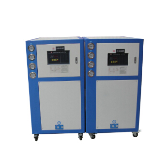 工業(yè)中需要使用冷水機(jī)，提升儀器使用壽命