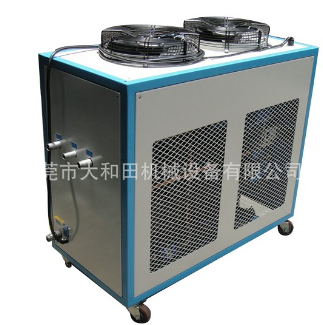 小型冷水機(jī)，生產(chǎn)冷卻沒問題