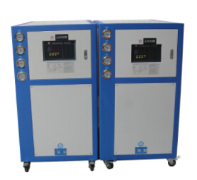  【東莞工業(yè)冷水機(jī)】為你介紹風(fēng)冷式冷水機(jī)的特點(diǎn)！